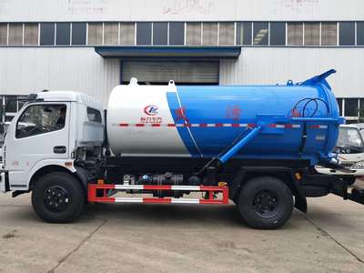 專業(yè)環(huán)保衛(wèi)士 東風8噸吸污吸糞車，高效解決化糞池清理難題